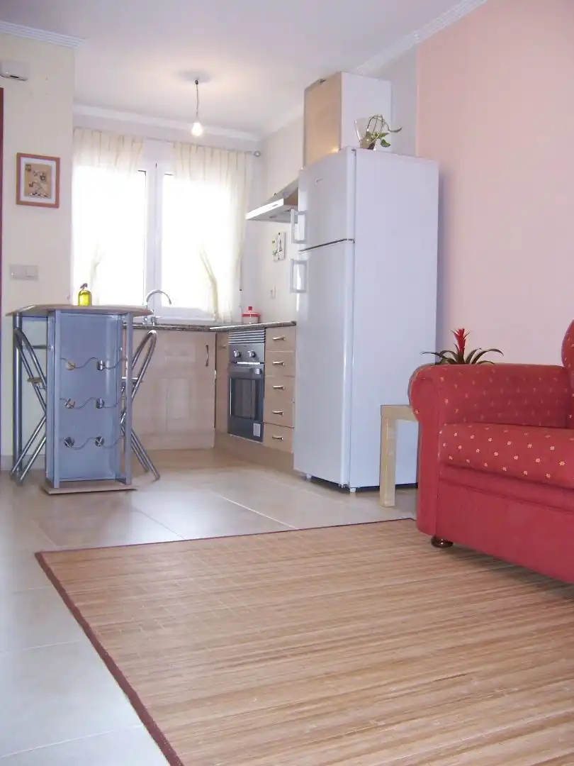 Cocina de Apartamento de alquiler en Cariño con Calefacción, Parquet y Terraza