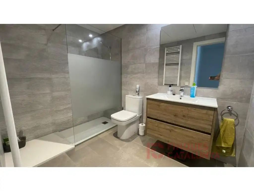 Bathroom of Houses for sale in Vilablareix  with Private garden