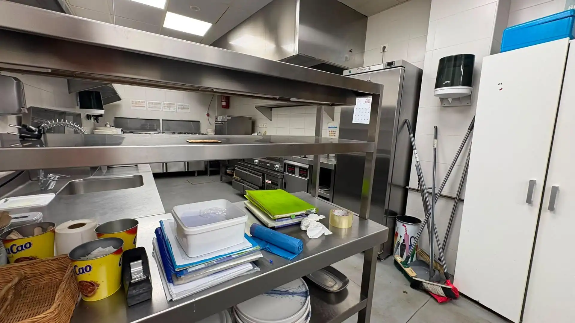 Locale commerciale in cessione a Bulevar de Louis Pasteur 18, imagen 16