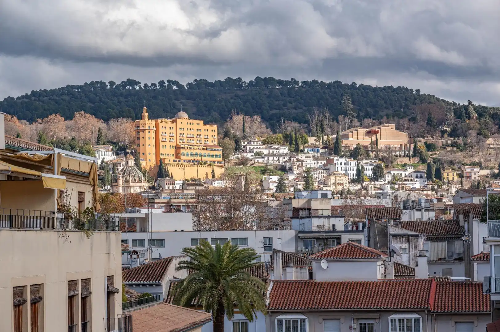 Vista exterior de Pis en venda en Granada amb Aire condicionat, Calefacció i Moblat