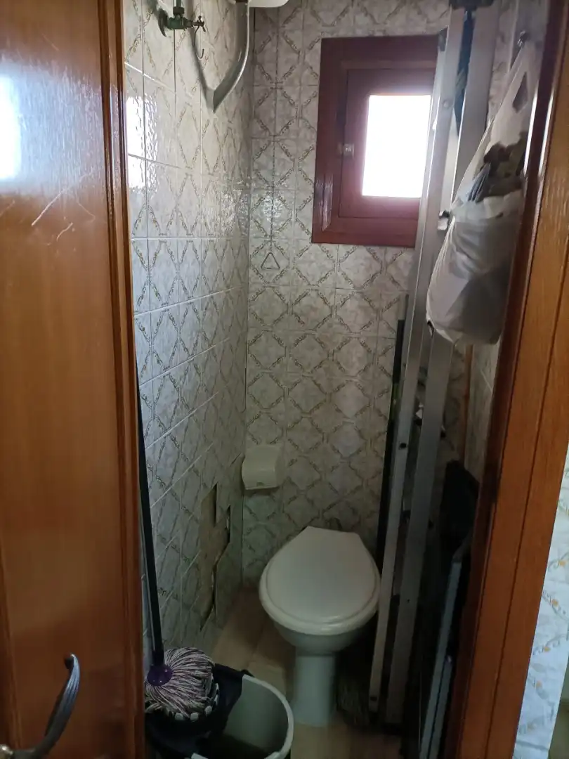 Baño de Ático en venta en Segorbe con Parquet, Terraza y Amueblado