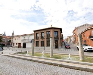 Vista exterior de Casa o xalet en venda en Navalcarnero amb Aire condicionat, Calefacció i Alarma