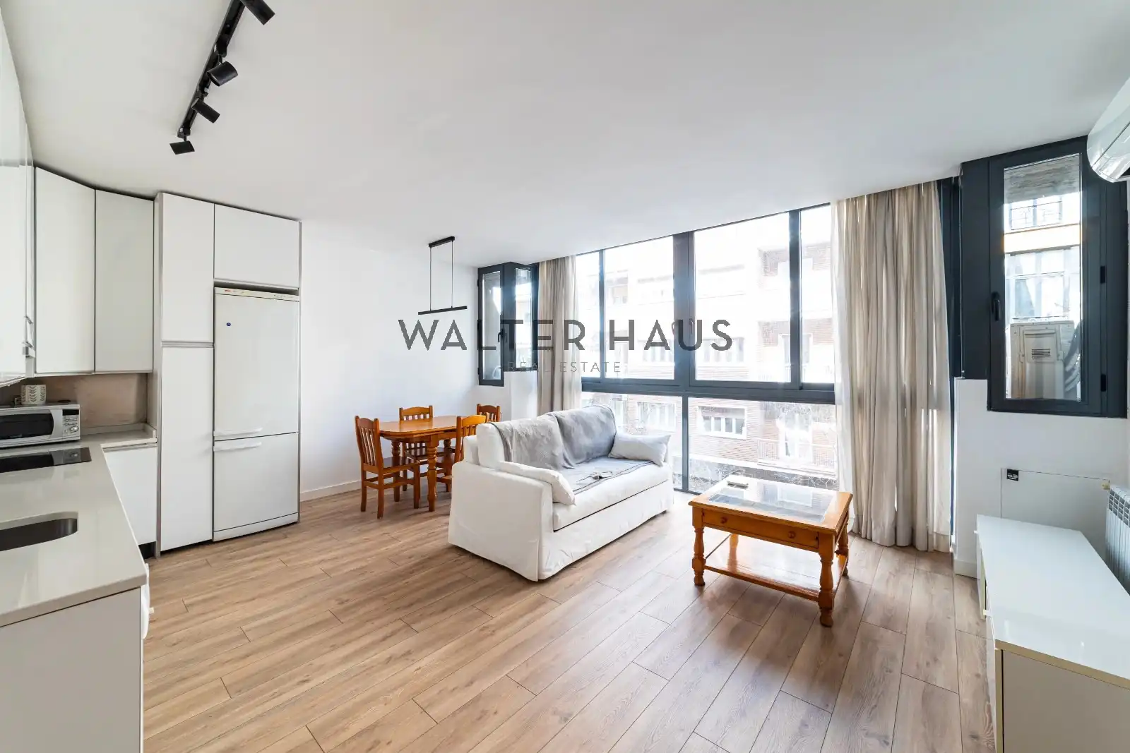 Flat with lift for sale in Calle de Hermosilla, imagen 2