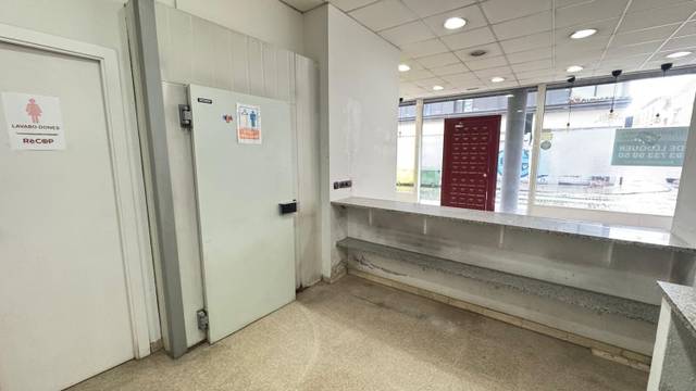 Local comercial en Alquiler en Calle de la Creu Gran, 63 en Barri del Centre