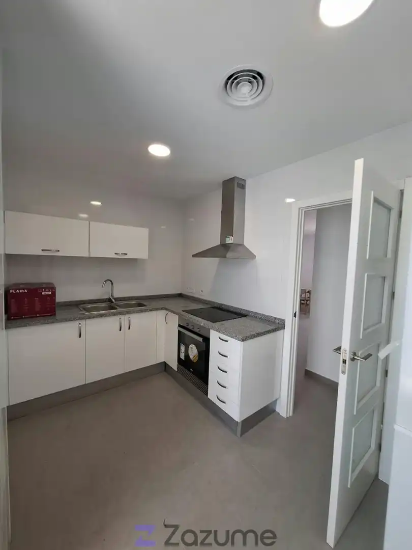 Kitchen of Flat for rent in Alginet  with Storage room, Furnished and Oven