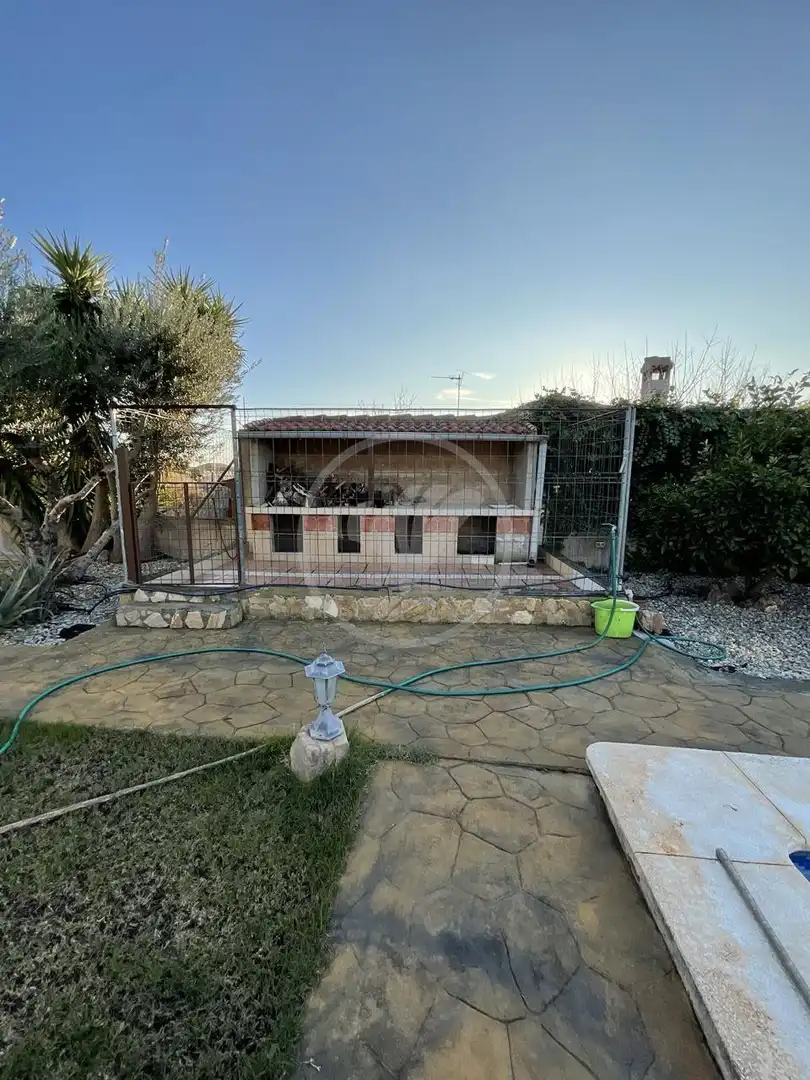 Finca rústica en venda en Linares amb Jardí privat, Terrassa i Piscina