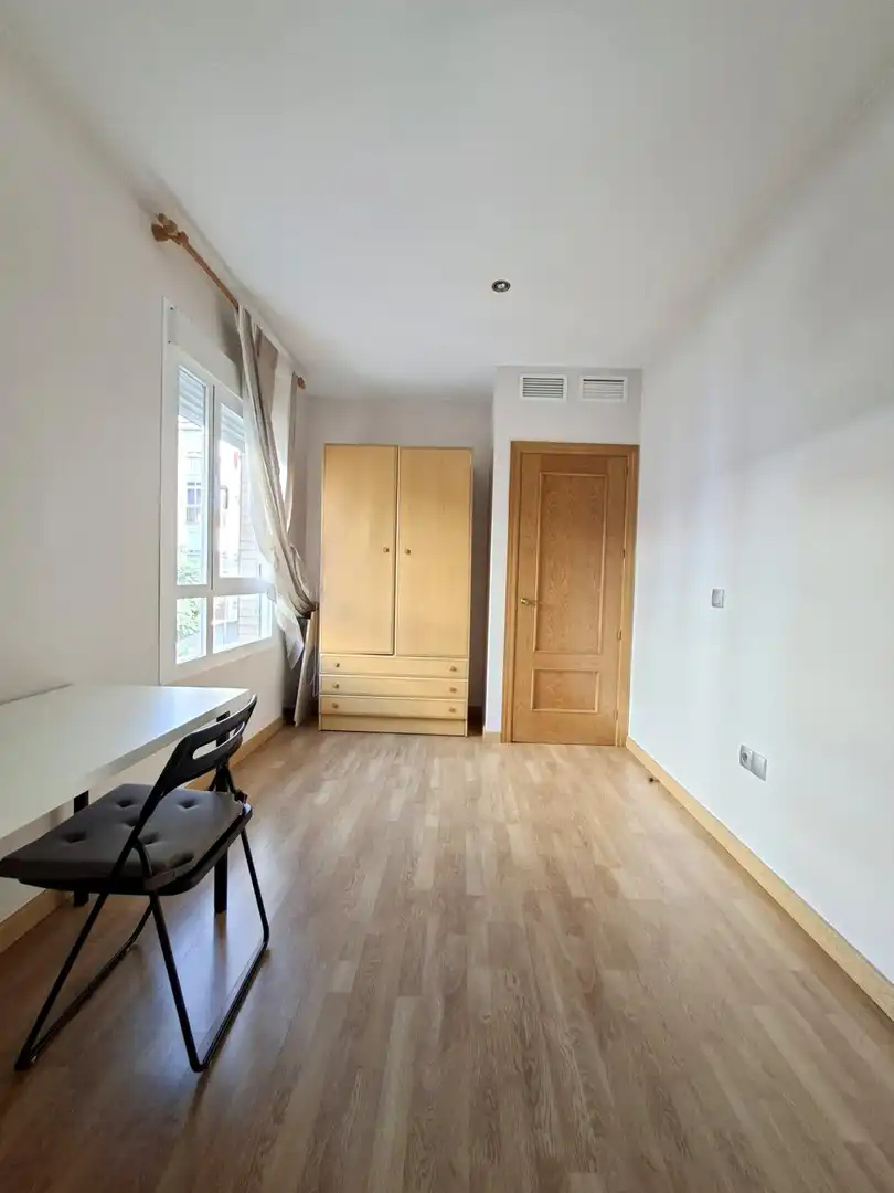 Dormitori de Apartament en venda en Badajoz amb Aire condicionat