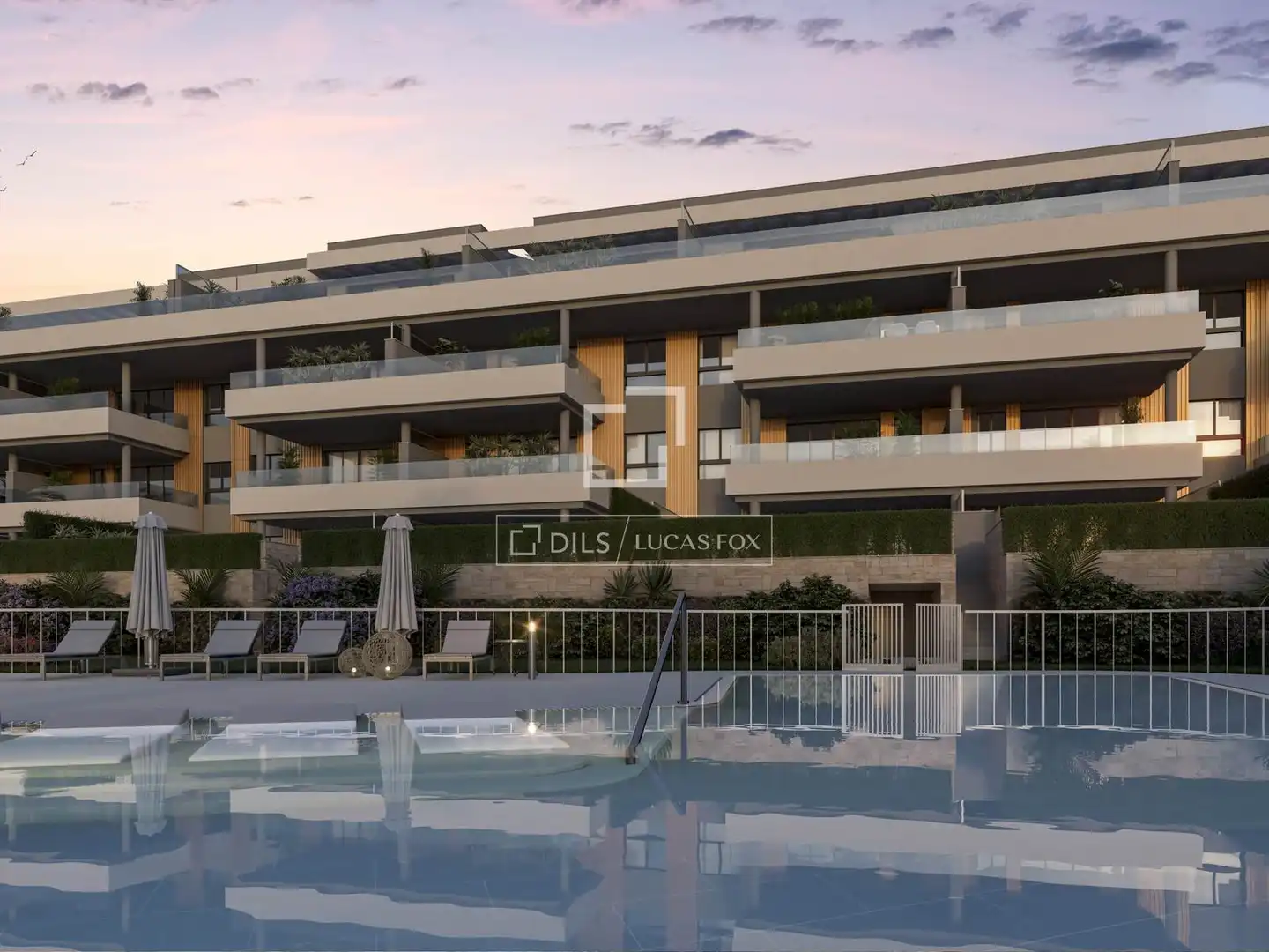Vista exterior de Casa o xalet en venda en Torremolinos amb Aire condicionat, Calefacció i Jardí privat
