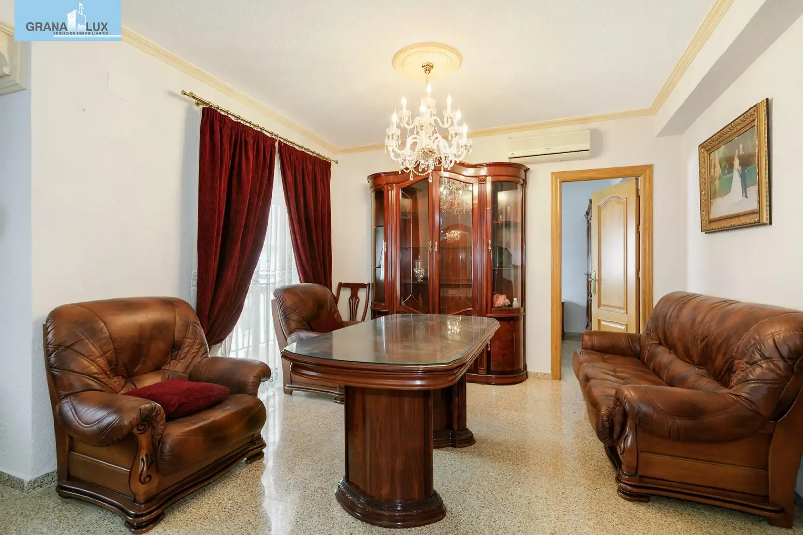 Comedor de Piso en venta en  Granada Capital con Aire acondicionado, Terraza y Amueblado