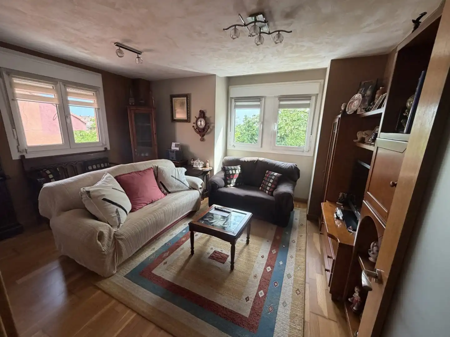 Sala de estar de Piso en venta en Avilés con Calefacción, Parquet y Trastero