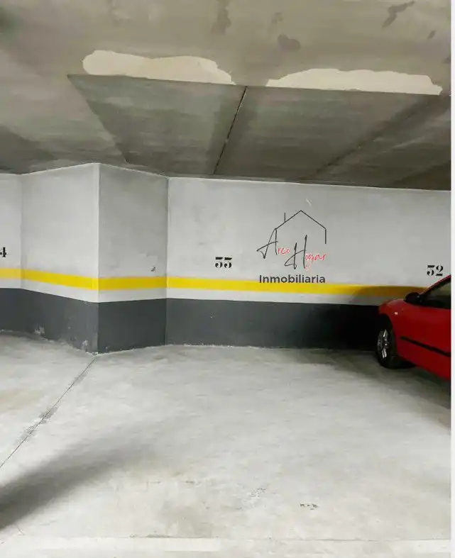 Parkplatz von Haus oder Chalet zum Verkauf in Villamayor mit Heizung, Parkett und Terrasse