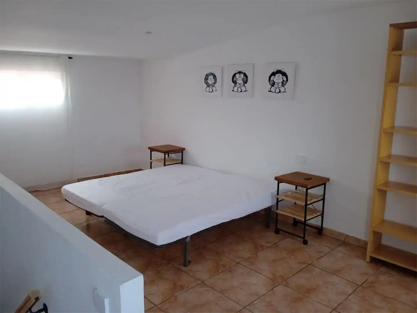 Schlafzimmer von Wohnung zur Miete in Alborge mit Balkon
