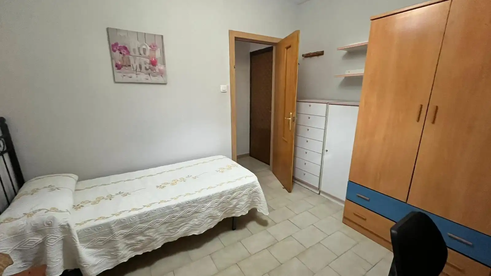 Flat for rent in Calle PEÑALARA, El Plantinar – Avda. La Paz - El Juncal