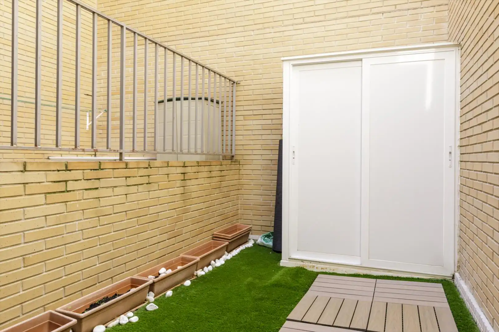 Terrace of Flat for sale in Zaragoza  with Terrace, Storage room and Swimming Pool