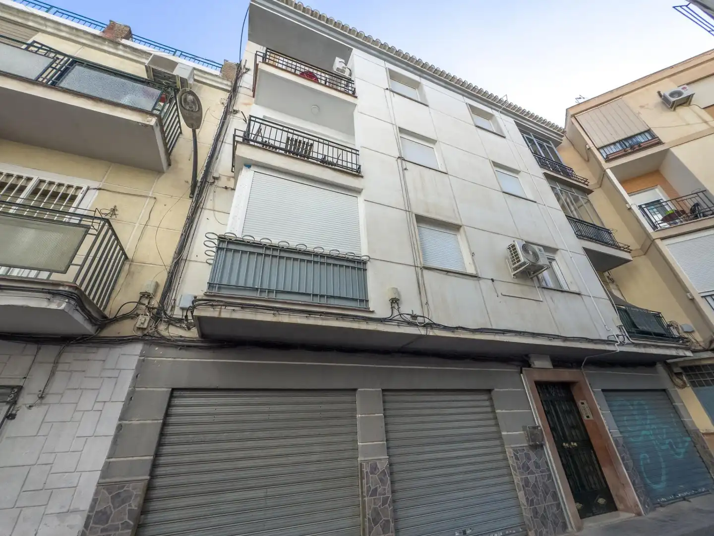 Vista exterior de Piso en venta en Granada con Aire acondicionado, Calefacción y Terraza
