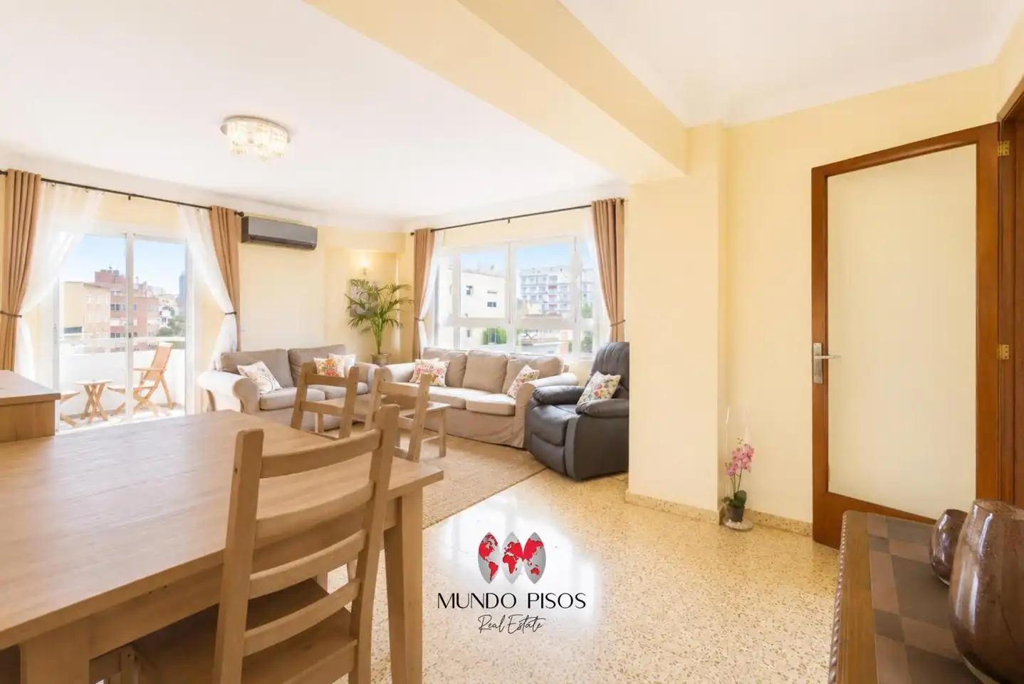 Wohnzimmer von Wohnung zum Verkauf in  Palma de Mallorca mit Klimaanlage, Heizung und Abstellraum