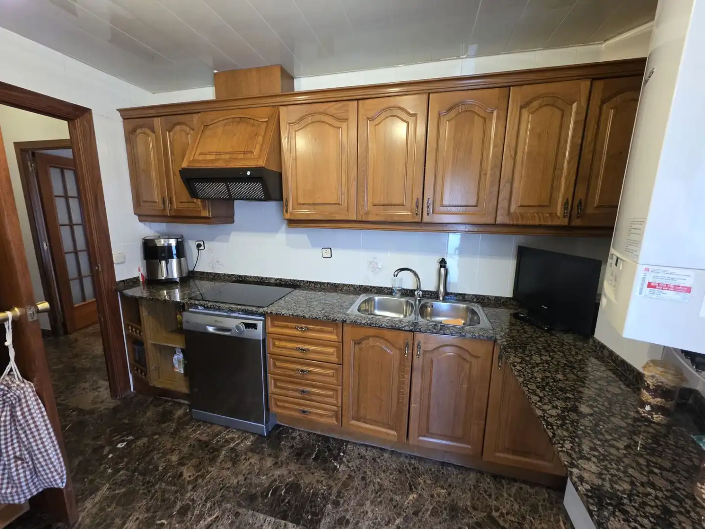 Cocina de Piso en venta en Santa Coloma de Gramenet con Aire acondicionado, Calefacción y Terraza
