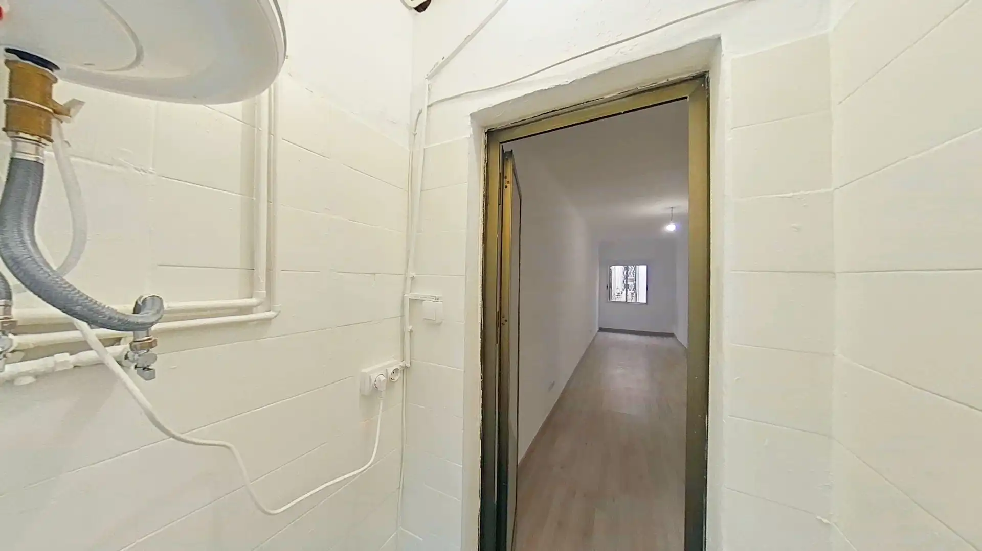 Flat for rent in Llefià