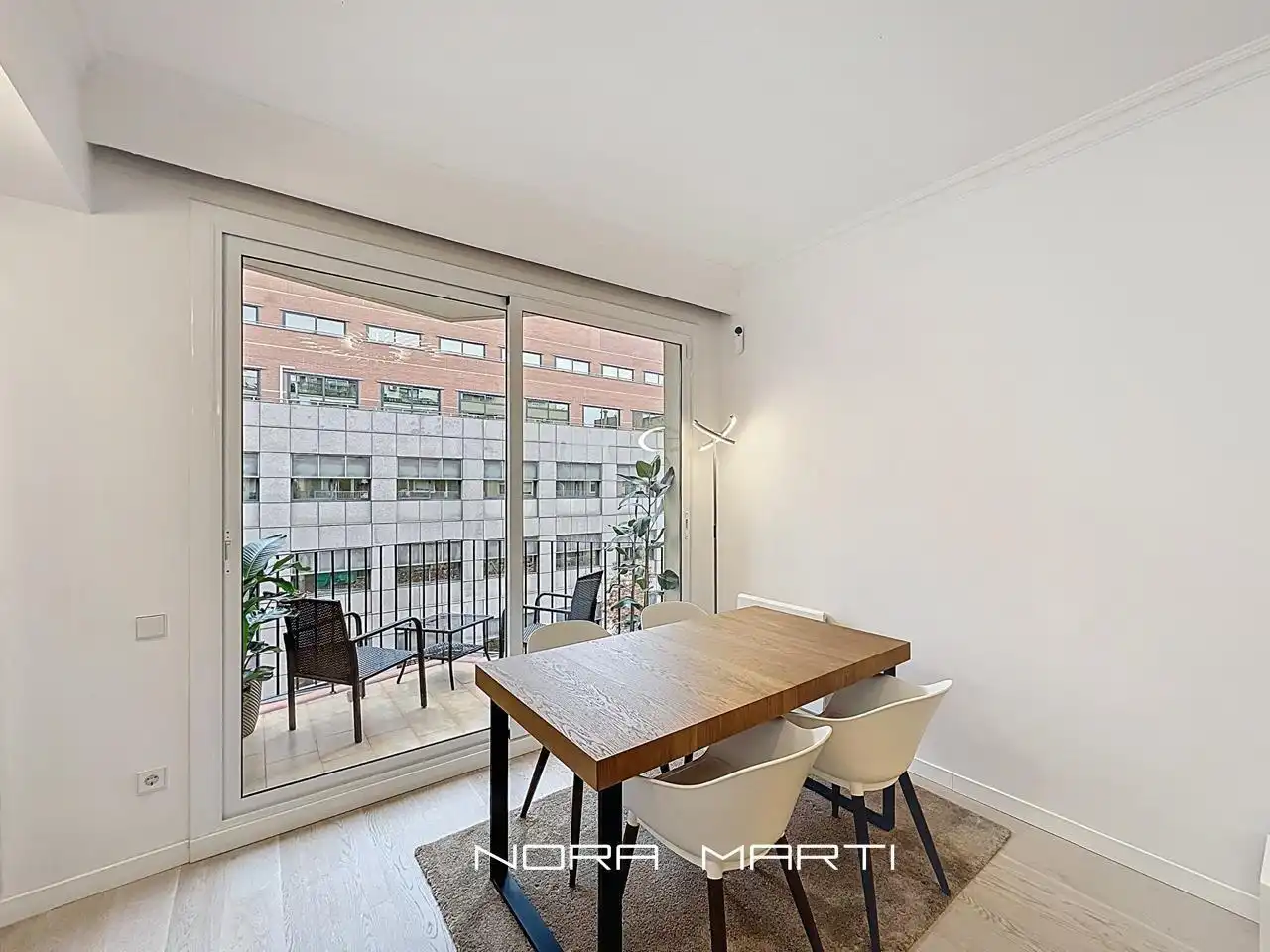 Exterior view of Flat for sale in Barcelona  with Air Conditioner, Heating and Parquet flooring