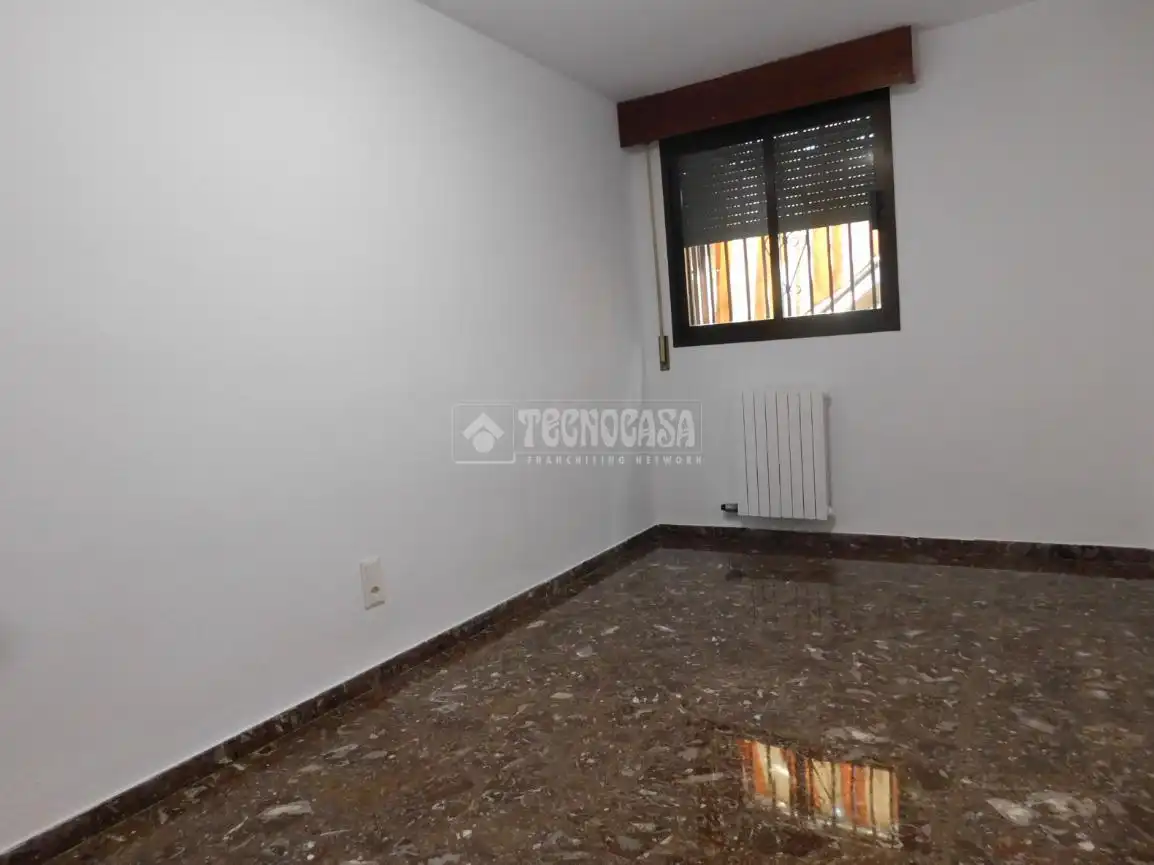Bedroom of Flat for sale in Zaragoza  with Air Conditioner, Heating and Terrace