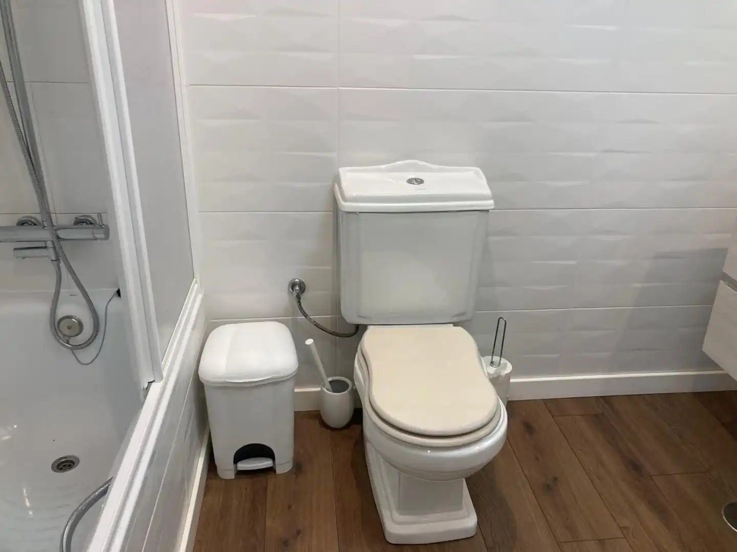 Bathroom of Flat for rent in Vélez-Málaga  with Air Conditioner, Terrace and Furnished