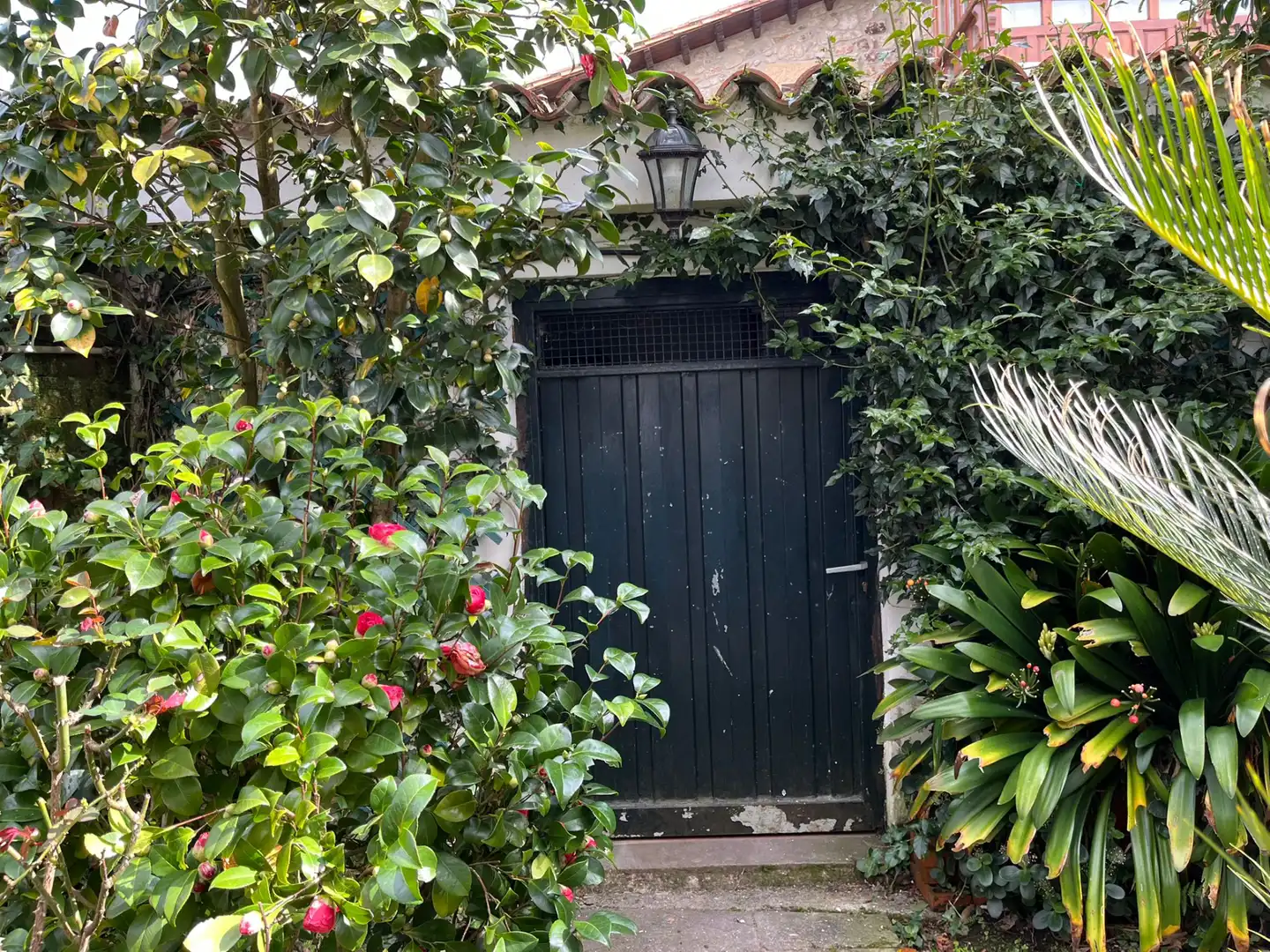 Vista exterior de Casa adosada en venda en Piélagos amb Calefacció, Jardí privat i Parquet