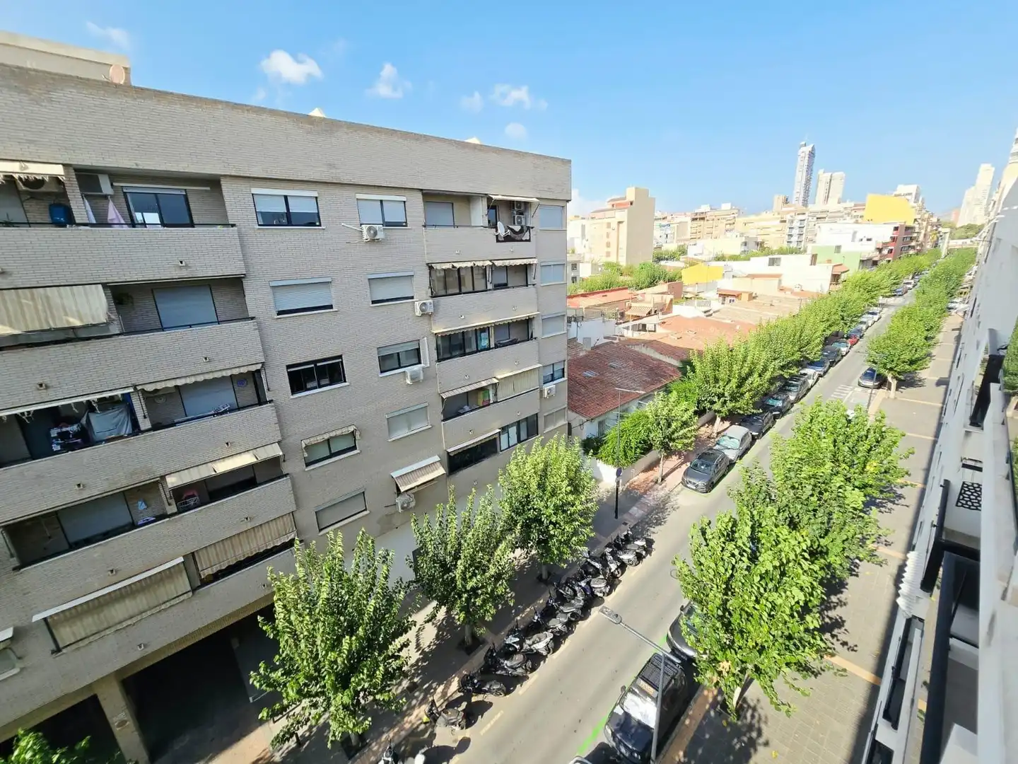 Exterior view of Apartments for sale in Benidorm  with Air Conditioner, Terrace and Furnished