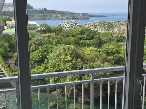 Terrasse von Wohnungen zur Miete in Castro-Urdiales mit Balkon