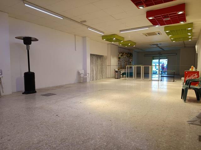 Local comercial en Alquiler en Calle MARIANA PINEDA en Centro - Barriada Mallorca