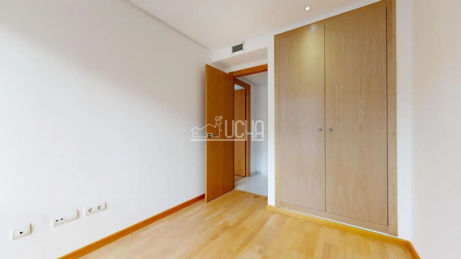 Piso en venta en Calle SAN VICENTE MARTIR, Arrancapins