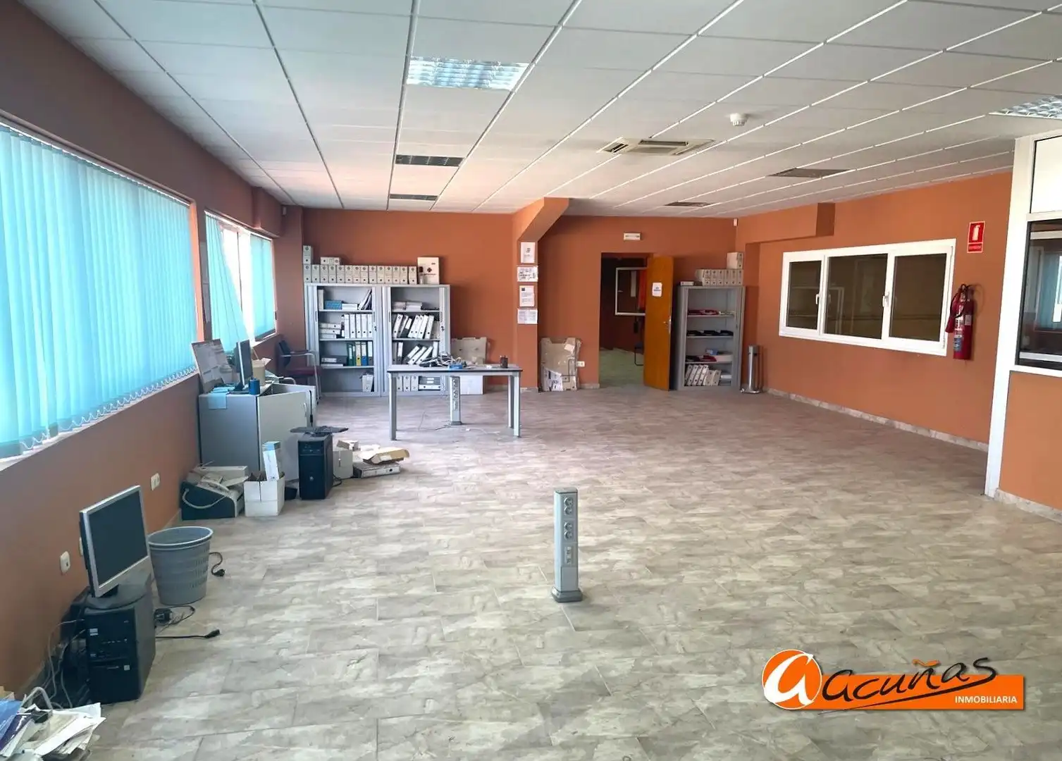 Nau industrial en venda a Mollina