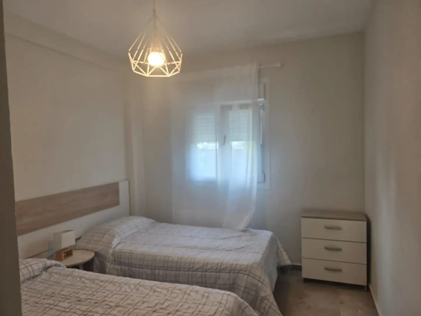 Habitación de Casa o chalet de alquiler en Bormujos con Aire acondicionado, Calefacción y Jardín privado