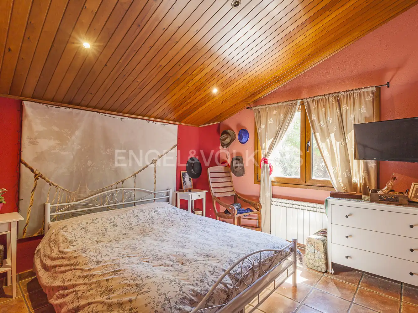 Dormitori de Finca rústica en venda en Sentmenat amb Calefacció, Jardí privat i Parquet