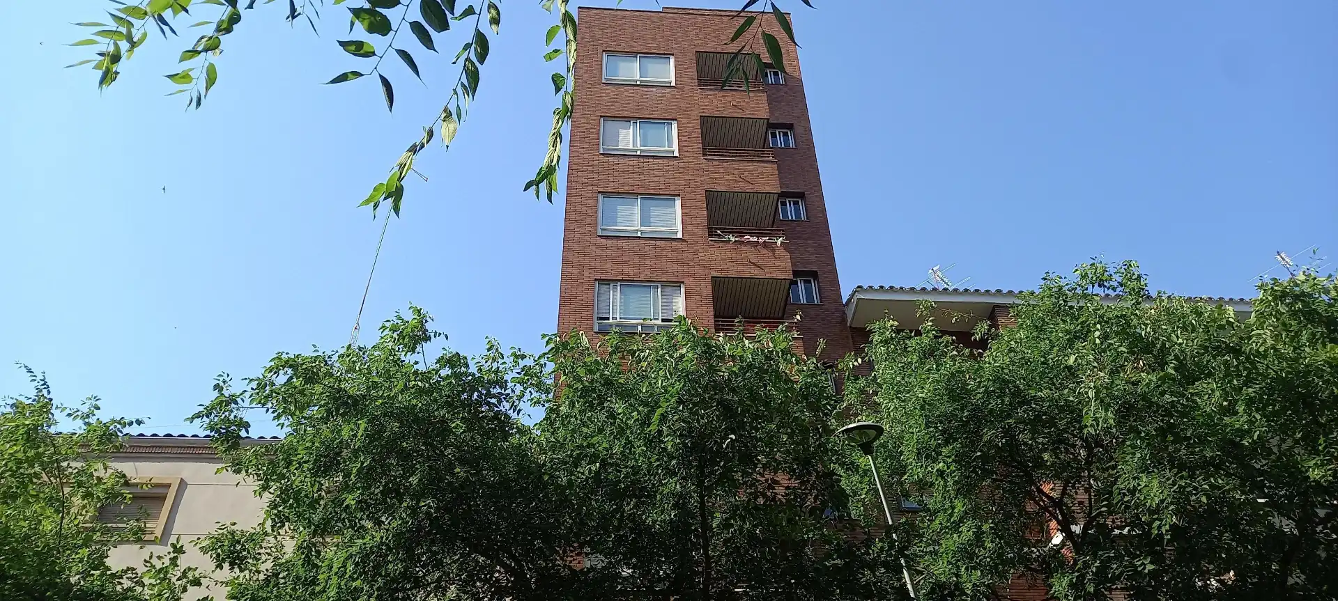 Vista exterior de Edificio en venta en Zaragoza