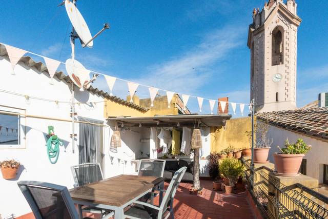 Casa-chalet en Venta en  ESGLESIA en Verges