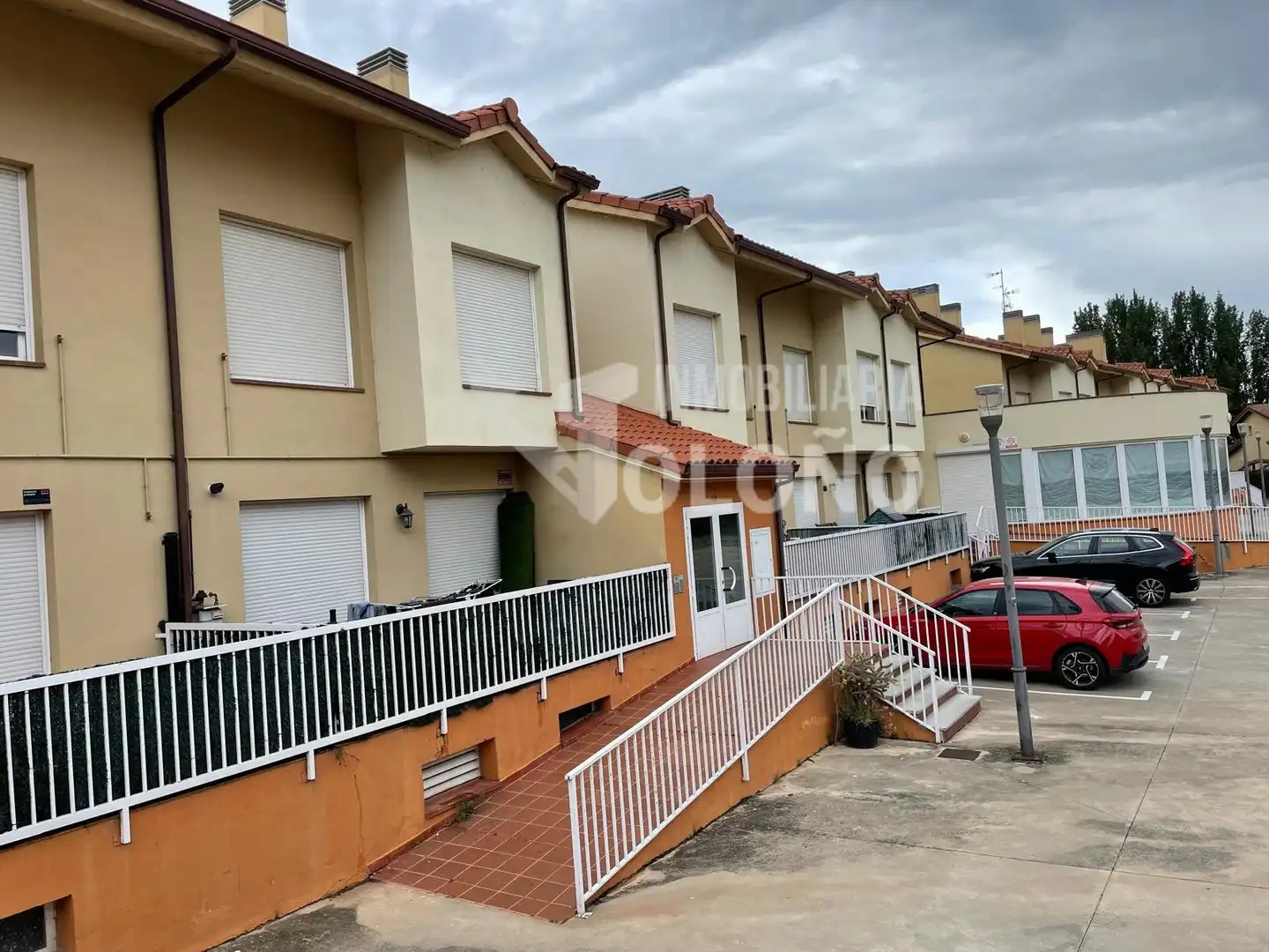 Exterior view of Duplexes for sale in Cuzcurrita de Río Tirón  with Heating, Furnished and Oven