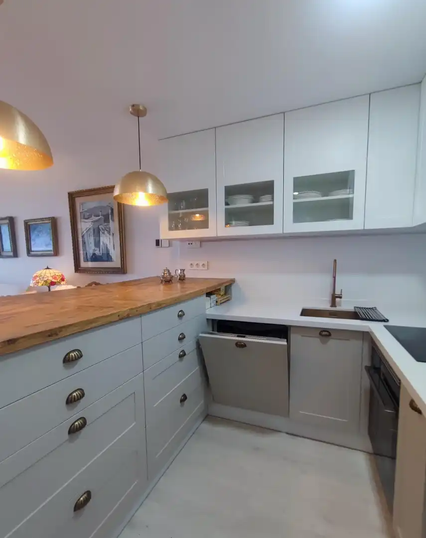 Cocina de Piso de alquiler en Almería con Aire acondicionado, Calefacción y Jardín privado