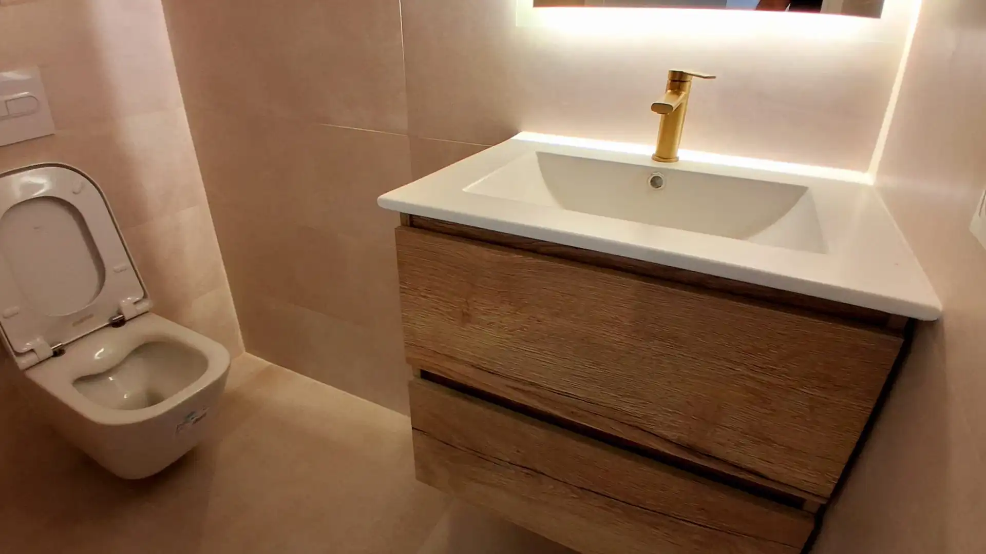 Bathroom of Houses for sale in L'Alfàs del Pi  with Air Conditioner, Heating and Private garden