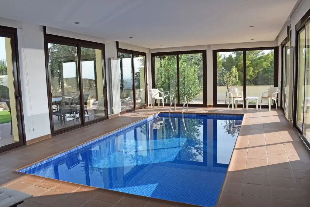 Chalet con piscina en venta en Carrer Xaloc, imagen 4