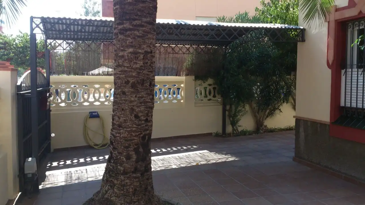 Jardín de Casa adosada de alquiler en Sanlúcar de Barrameda con Aire acondicionado, Calefacción y Jardín privado