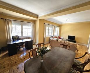 Living room of Flat for sale in  Madrid Capital  with Air Conditioner, Heating and Storage room