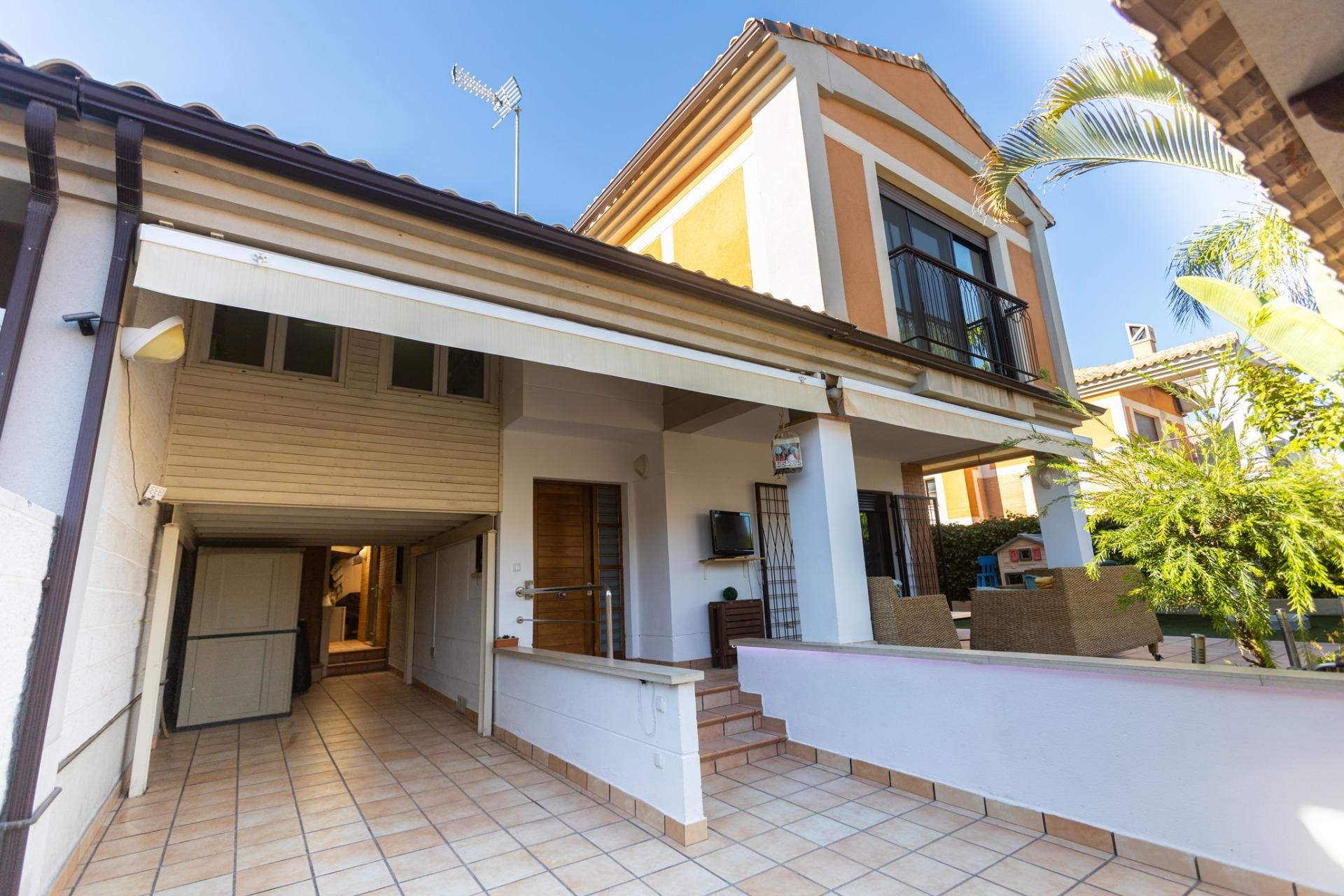 Exterior view of House or chalet for sale in  Murcia Capital  with Air Conditioner, Heating and Private garden