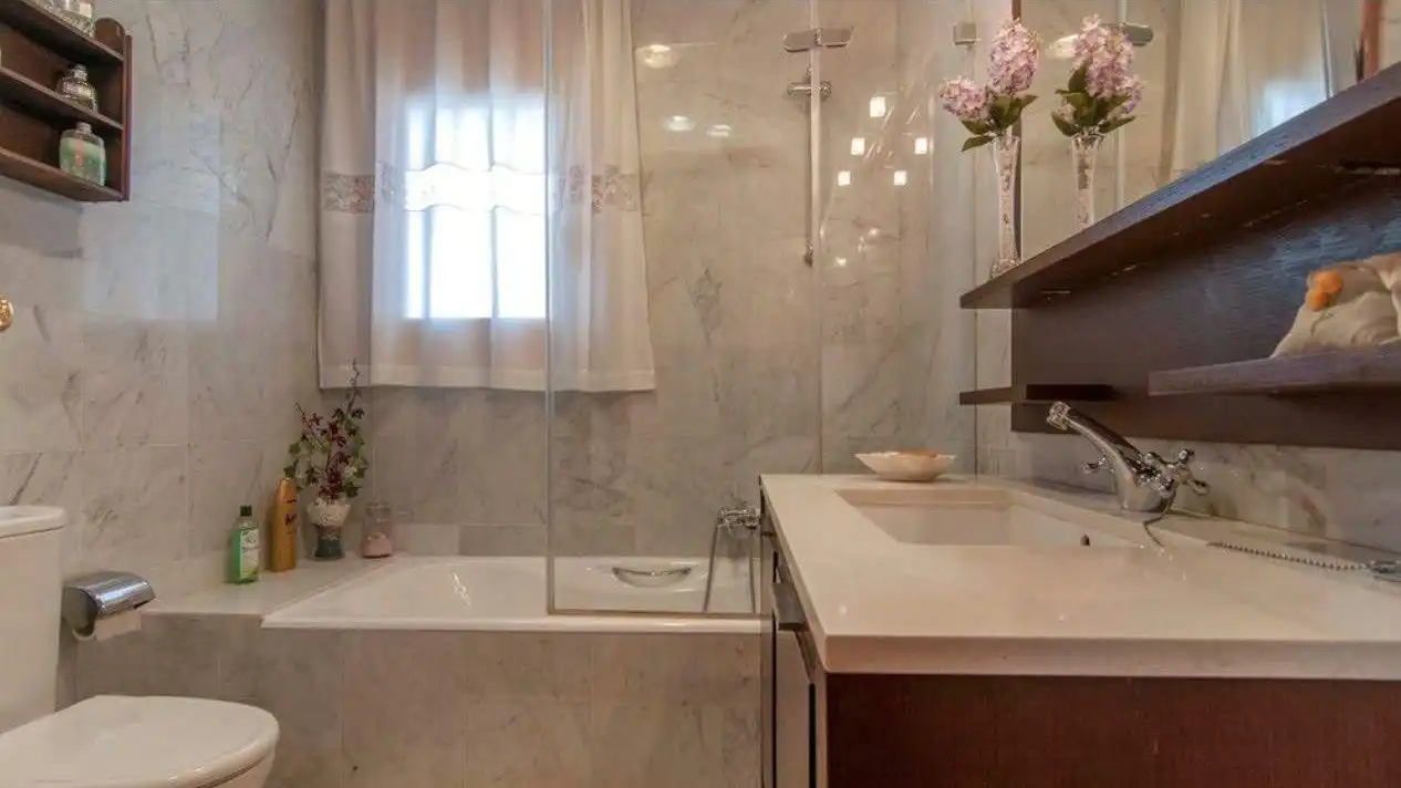 Bathroom of Houses for sale in Castelldefels  with Heating, Private garden and Terrace