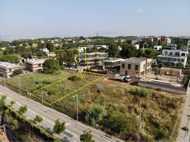 Terreno residencial en Venta en Avenida Carril, 108 en Turó de Can Mates