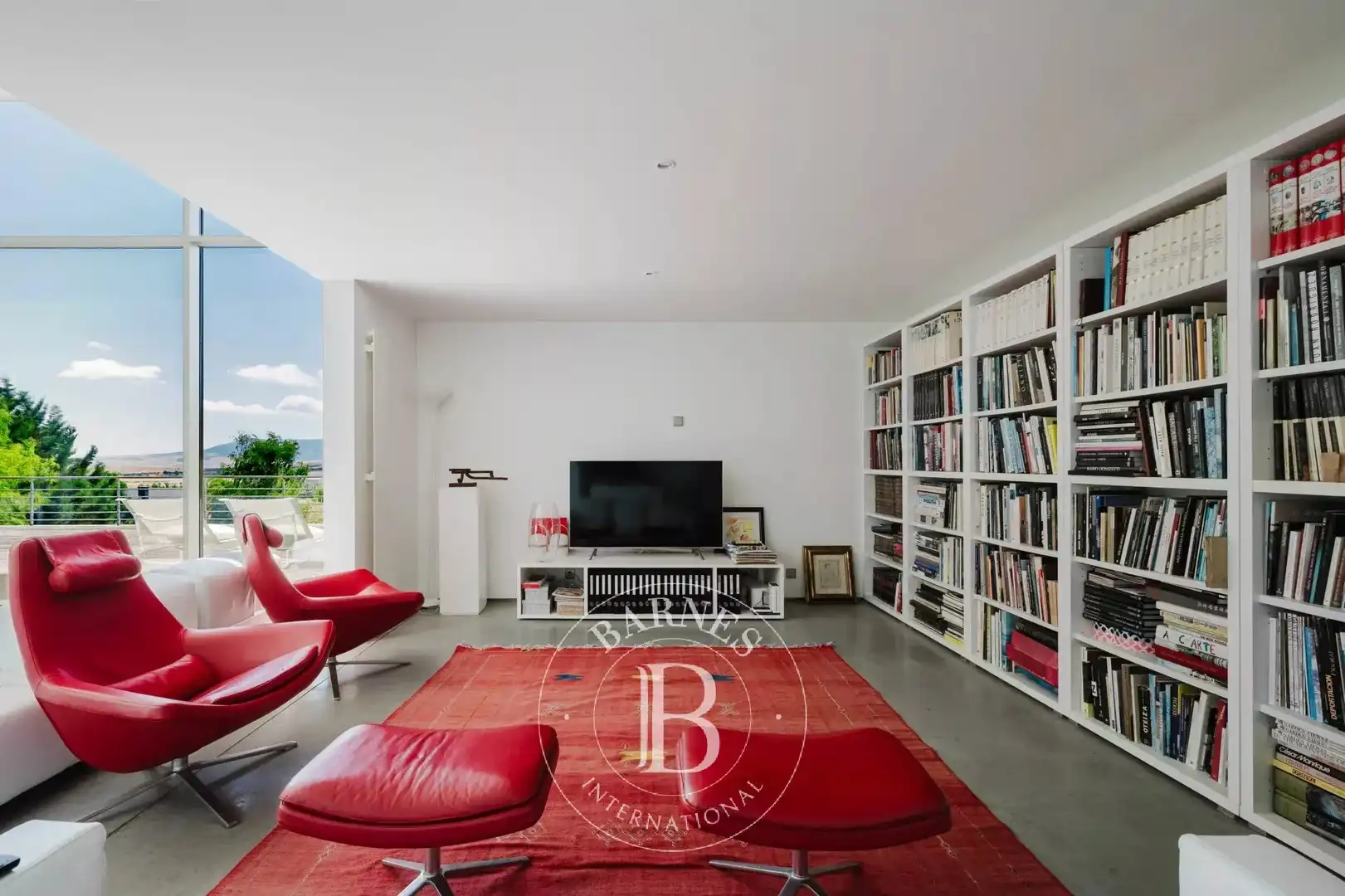 Sala d'estar de Casa o xalet en venda en Valle de Egüés / Eguesibar amb Calefacció, Terrassa i Piscina