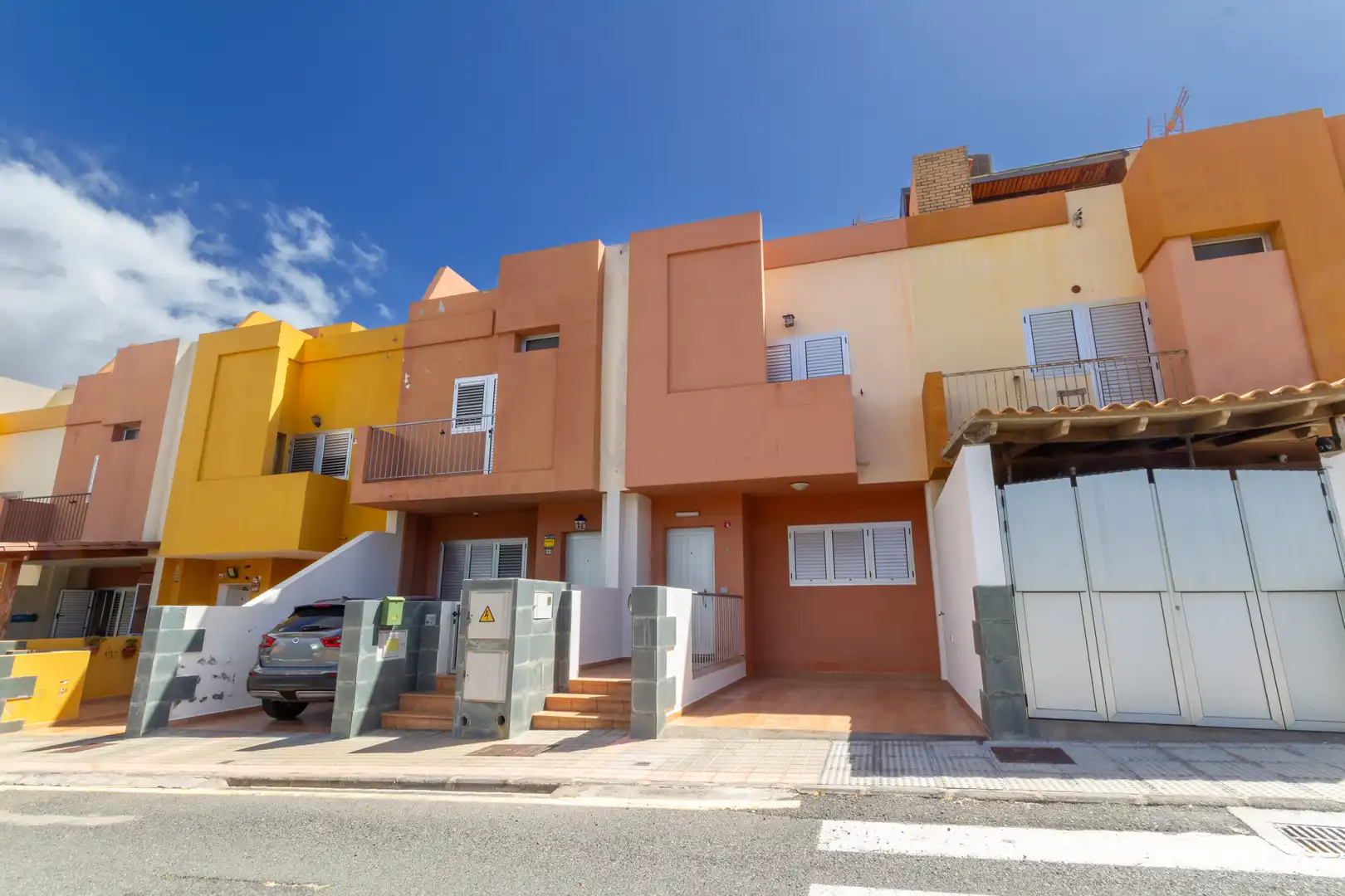 Casa amb terrassa en venda a Calle Amagro