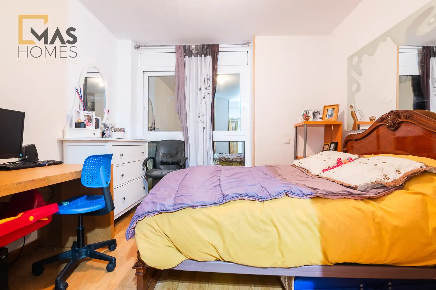 Schlafzimmer von Wohnung zum Verkauf in Terrassa mit Klimaanlage, Heizung und Terrasse