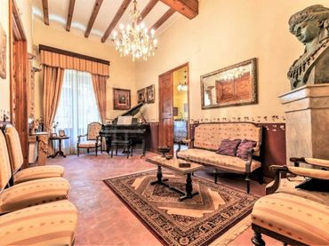 House with balcony for sale in REC DEL