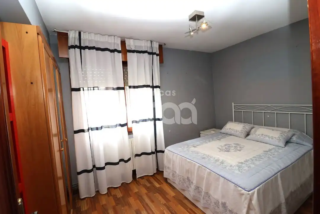 Habitación de Piso en venta en Portugalete con Calefacción