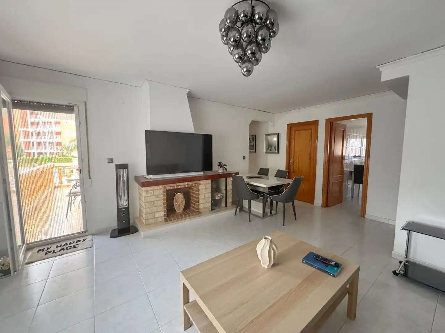 Sala d'estar de Casa o xalet de lloguer en Dénia amb Aire condicionat, Terrassa i Piscina comunitària
